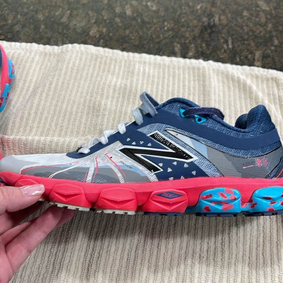 New Balance 890 Running Shoes Womens Size 9 1/2 - Picture 2 of 9